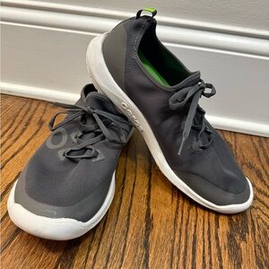 OOFOS Men's Charcoal and White Sneakers